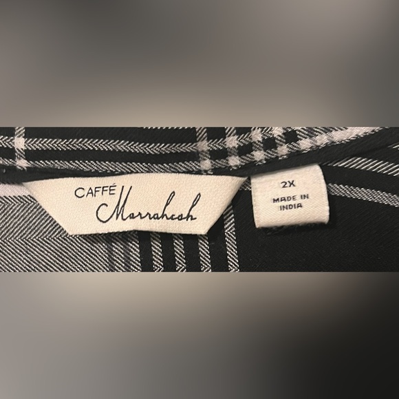EUC Caffe’ Marrakesh Plaid Black and White Button Down Top size 2X - Picture 5 of 5